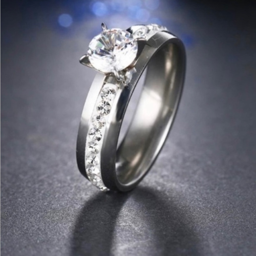 Silver Zircon Wedding Engagement Ring
